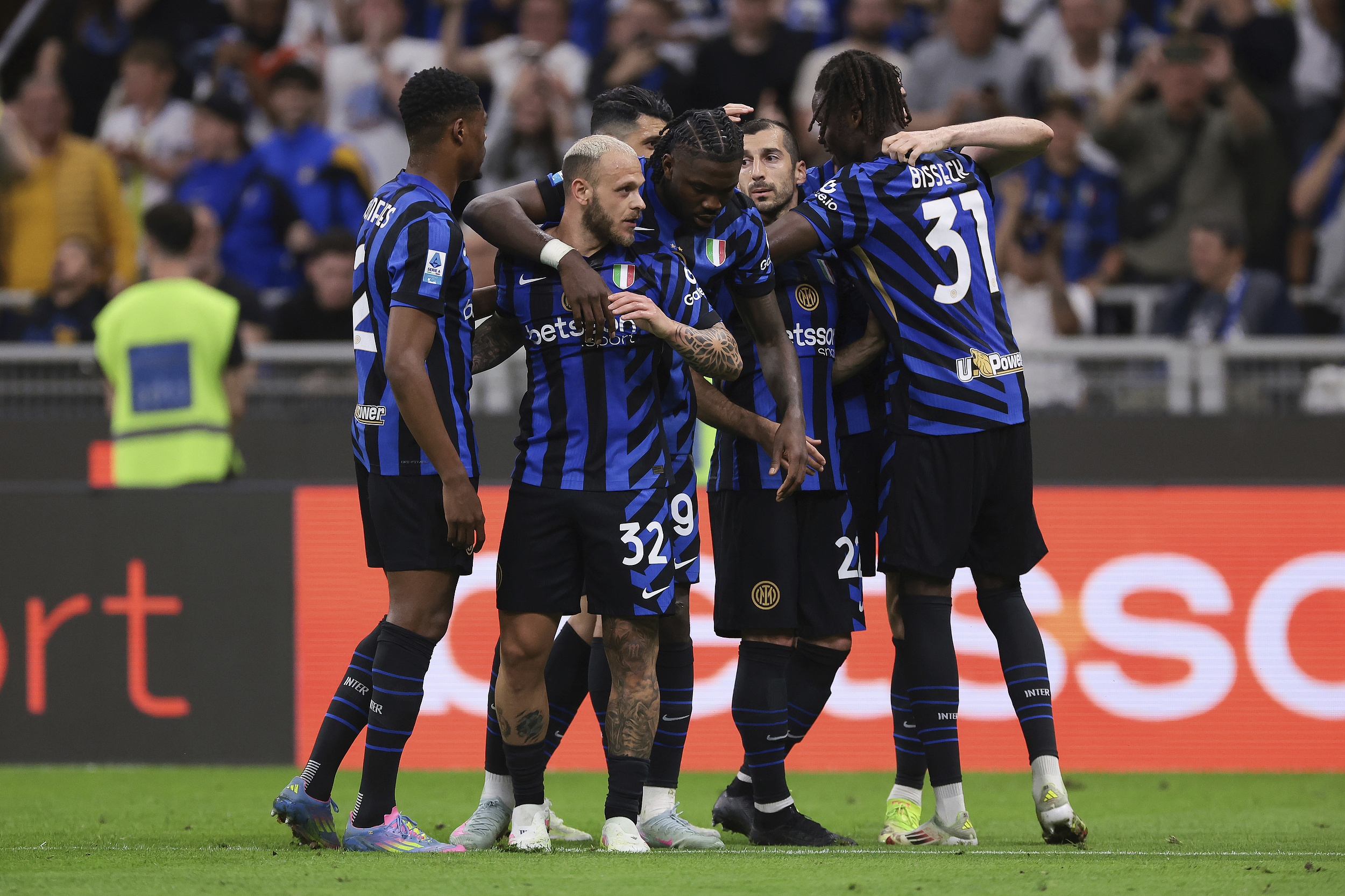 九游官方平台今晚切尔西备战意甲，官宣签约细节曝光，管理层满意，数据趋势出现新变化的简单介绍